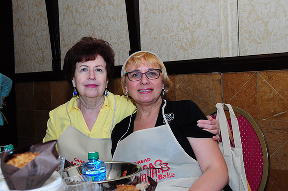 ChallahBake1000-C029