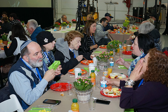 MaotChitimAprBrunch-A078