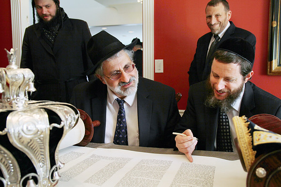 KhalChodorovTorah-A062