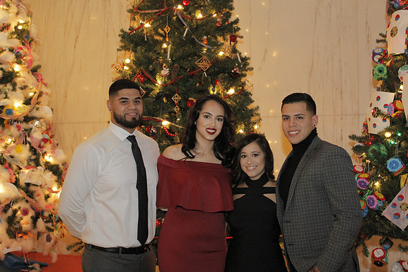 FayServicingHParty-B048