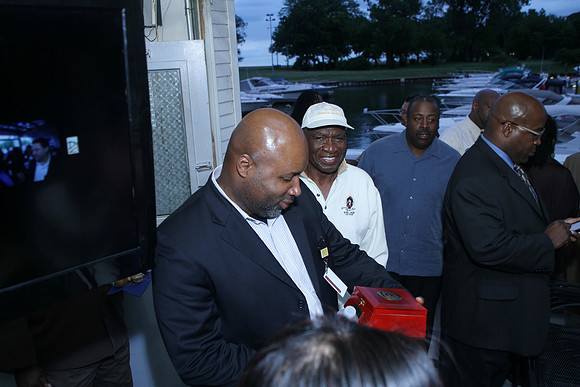CBAMixNMingle2011-C42