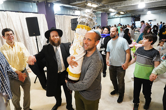 TorahDedicationEastLakeviewChabad-B054