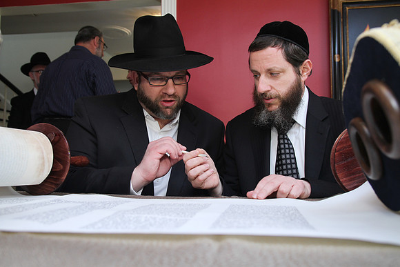 KhalChodorovTorah-A043