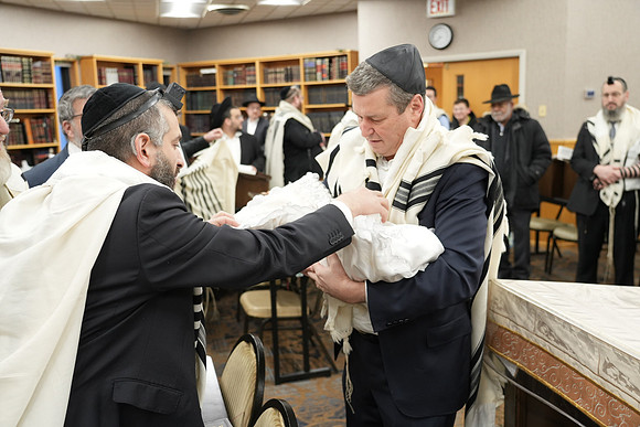 YonahMenachem-B33