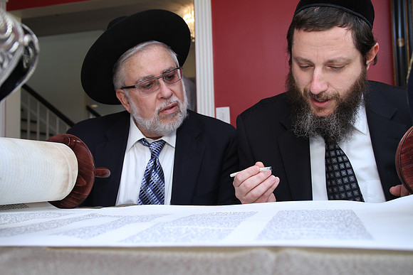 KhalChodorovTorah-A070