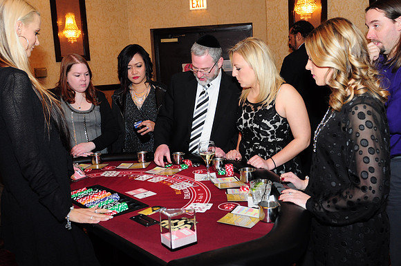 GlenHealthcareCasinoNight-B034