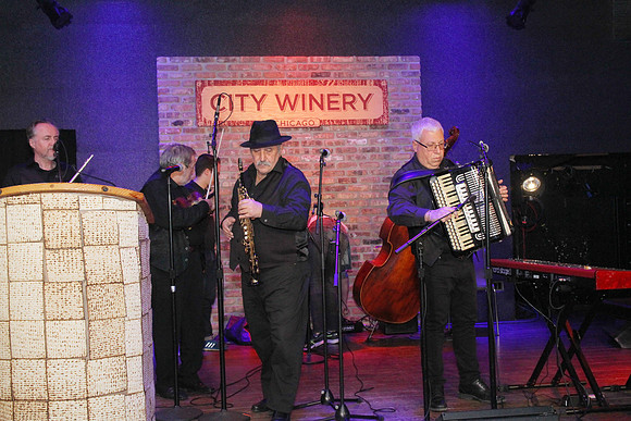 DowntownSederChiCityWinery-C01