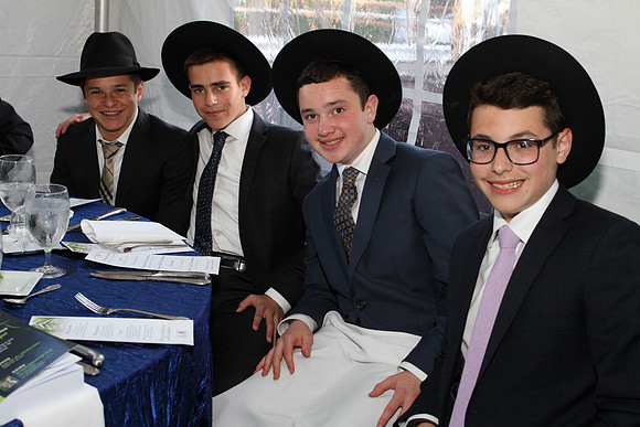 YMHCTorahBanquet-B035