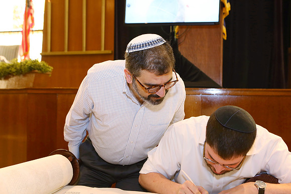 RubinTorah-A028