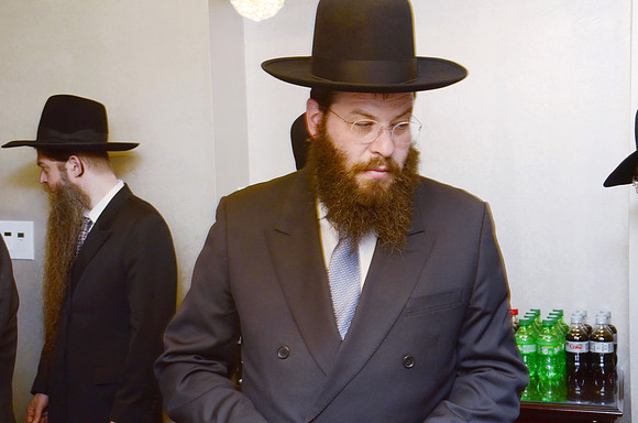 YeshivasDerechHaTorah-B012