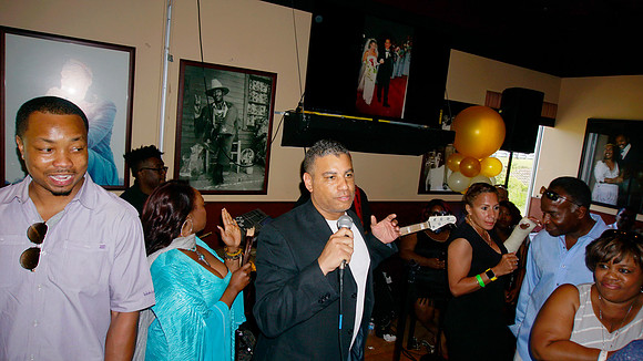 DonnaLeak50thBDay-B004