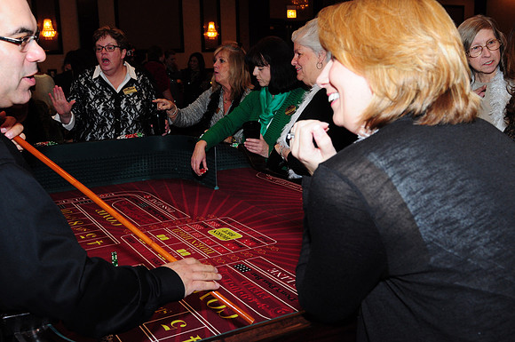 GlenHealthcareCasinoNight-B019
