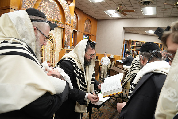 YonahMenachem-B66