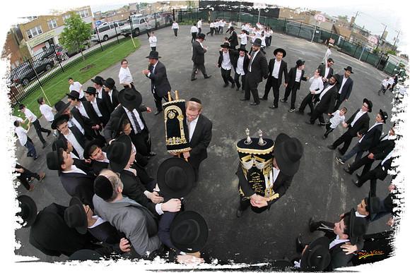 YeshivaTiferesTzviStudent SP04