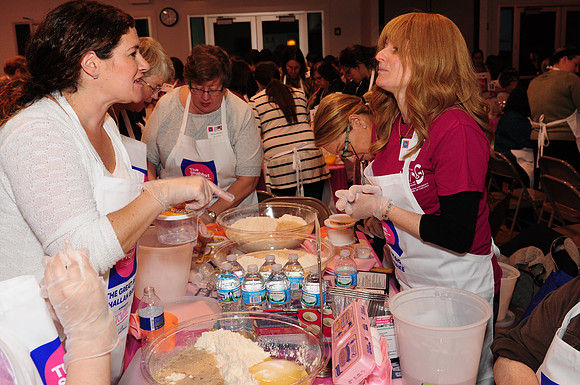 NorthShoreChallahBakes-A111