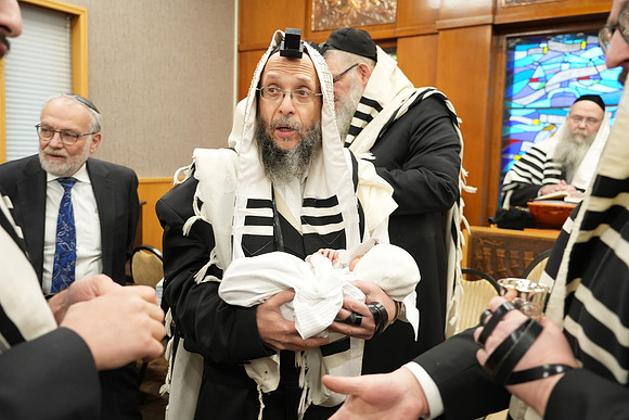 YonahMenachem-B79