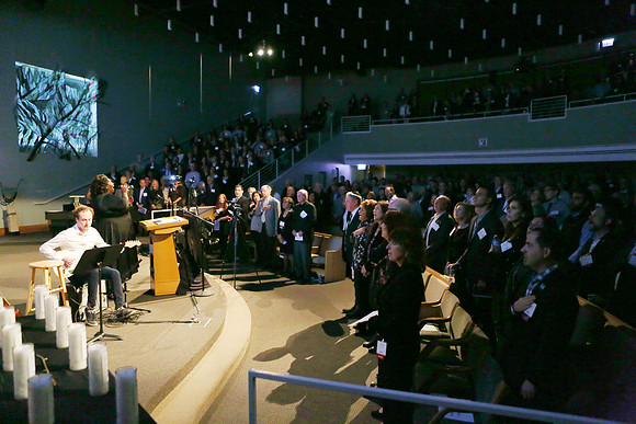 StandwUsGala-C003