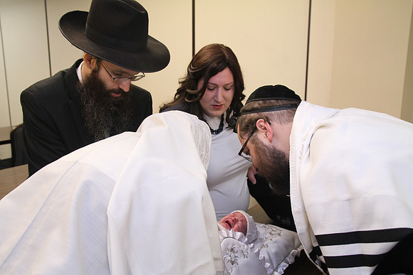 YitzchakBrit-A17