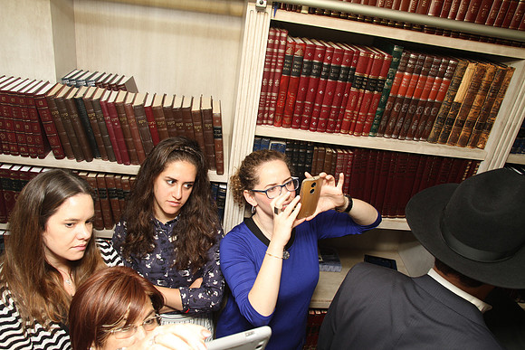BronerTorah-A35