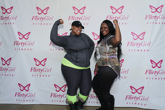 FlirtyGirlTour-B35