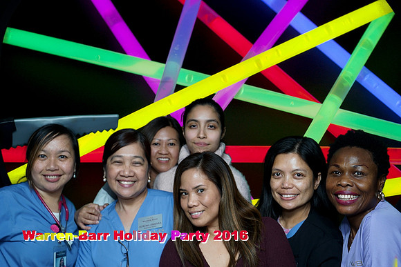 DSC000124x6 - Glowsticks - Copy (2)