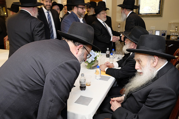 TorahUMesorahReception-B099