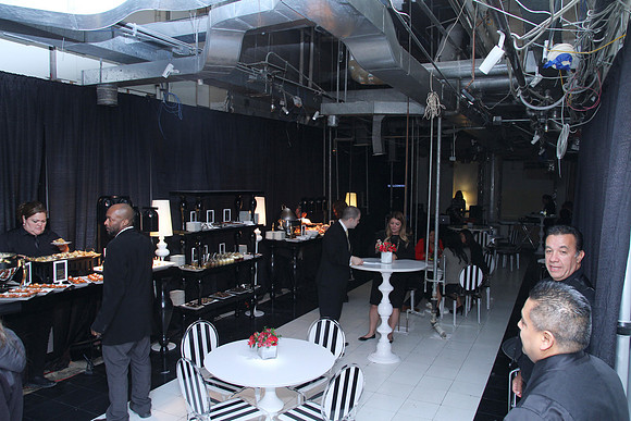 WarrenBarrGrandOpening-B050
