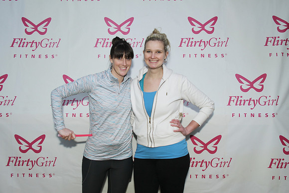 FlirtyGirlTour-B16