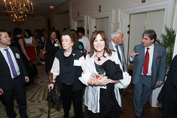 BrightStarGala-C60