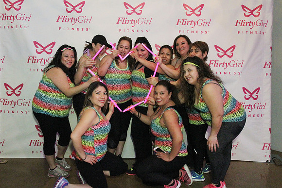 FlirtyGirlTour-B08