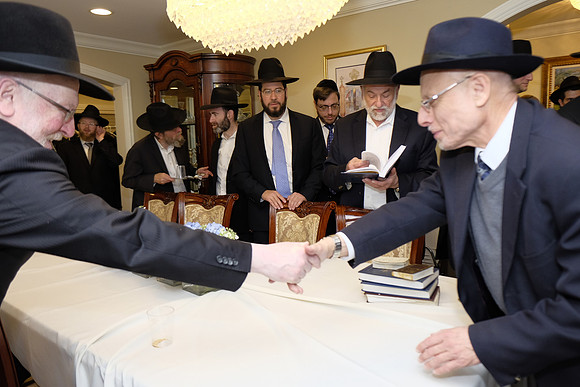 TorahUMesorahReception-B110