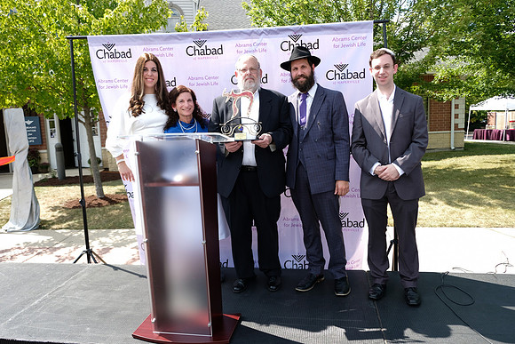 ChabadofNaperville-B036