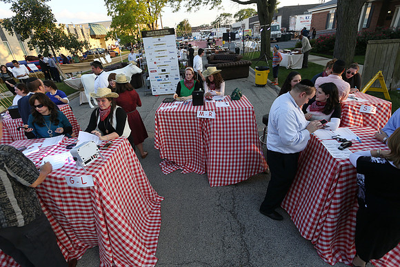 ChicagoChesedBBQ-A089