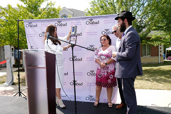 ChabadofNaperville-B058