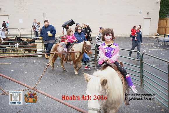 OrTorahNoahsArk-A005