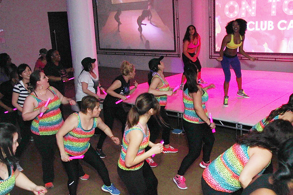 FlirtyGirlTour-C037