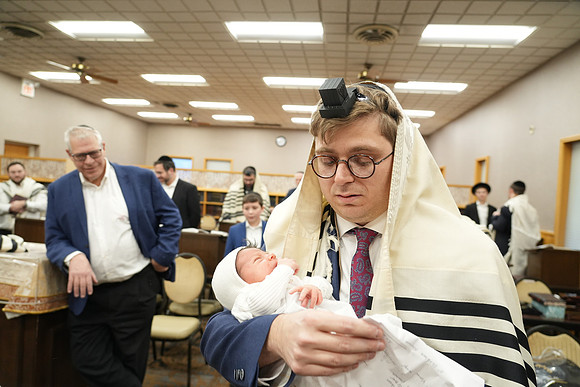 YonahMenachem-B48