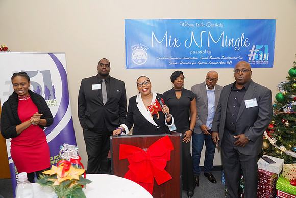 CBAHolidayMixNMingle-B057