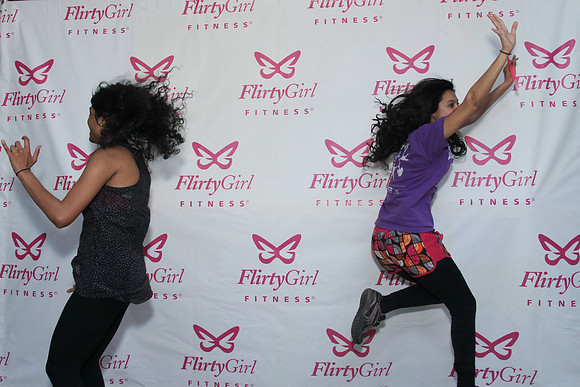 FlirtyGirlTour-B27