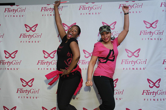 FlirtyGirlTour-B14