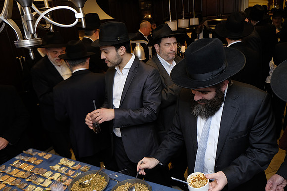TorahUMesorahReception-B066
