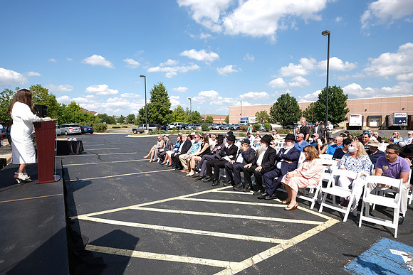 ChabadofNaperville-B075
