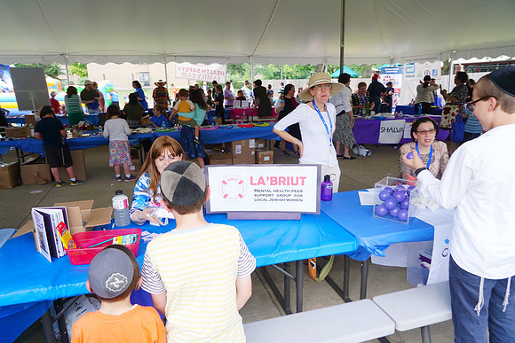 Refuah311HealthFair-B31