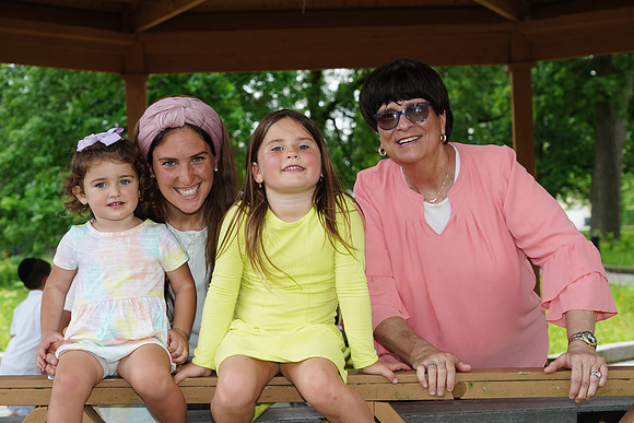 KahnFamilyPic-A43