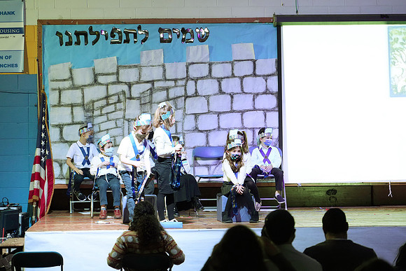 HT-Siddur-Class1B-11