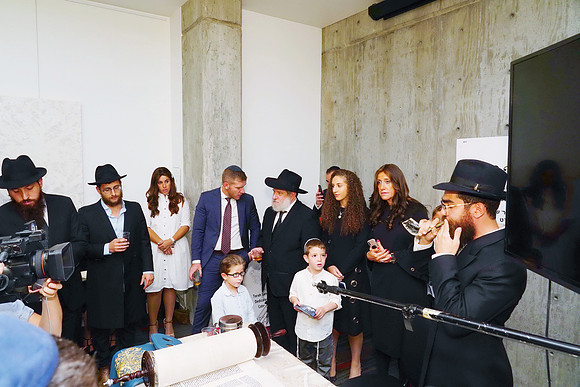 MadisonTorah-A15