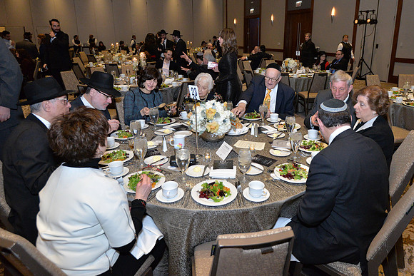 Madraigos10thAnnDinner-B059