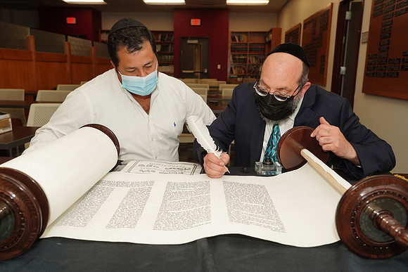 KormanTorah-D013