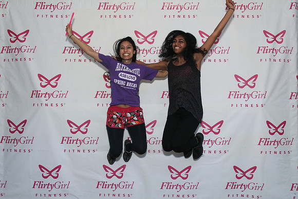FlirtyGirlTour-B29