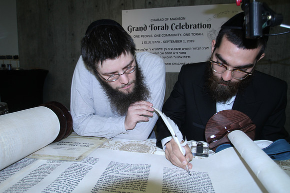 MadisonTorah-B26